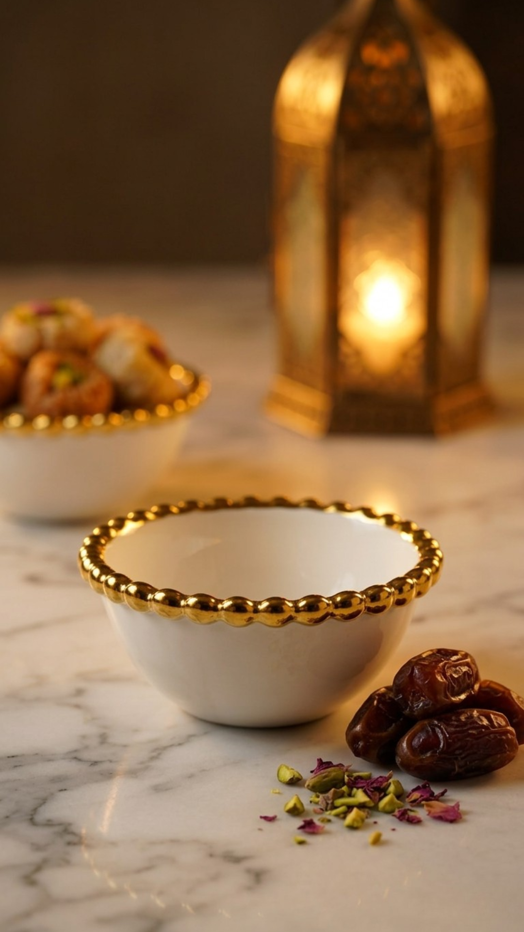 Luxury Gold Rim Ceramic Dessert Bowl – Premium Serving Bowl Set